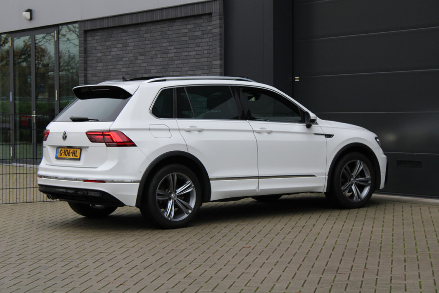 Volkswagen Tiguan 1.5 TSI ACT Highline Business R | NAP! | PANO | 360 | ACC | KEYLESS | ELEK.TREKHAAK |