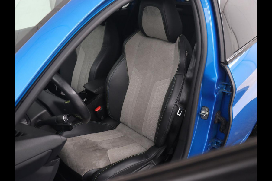 Peugeot e-208 EV GT 350 50 kWh | Stoelverwarming | Adaptive cruise | Camera | Leder-Alcantara | Keyless | Navigatie | Full LED | DAB | Climate control | Dodehoek detectie | Parkeerhulp