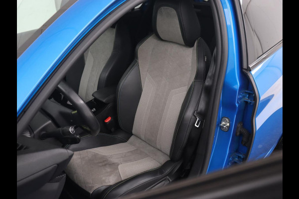 Peugeot e-208 EV GT 350 50 kWh | Stoelverwarming | Adaptive cruise | Camera | Leder-Alcantara | Keyless | Navigatie | Full LED | DAB | Climate control | Dodehoek detectie | Parkeerhulp