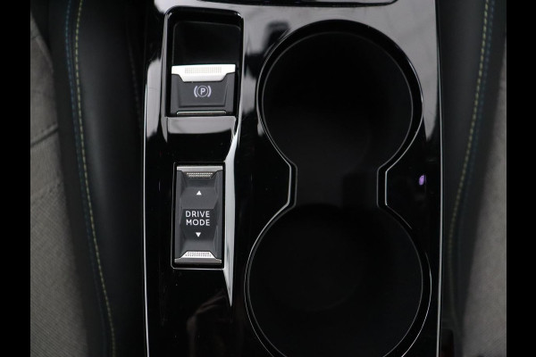 Peugeot e-208 EV GT 350 50 kWh | Stoelverwarming | Adaptive cruise | Camera | Leder-Alcantara | Keyless | Navigatie | Full LED | DAB | Climate control | Dodehoek detectie | Parkeerhulp