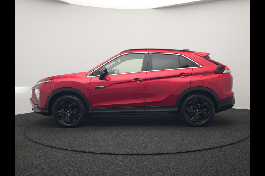 Mitsubishi Eclipse Cross 2.4 Black Edition Plug In Hybrid 188pk Dealer O.H. PHEV | Trekhaak Afn. | 360 Camera | Adaptive Cruise | Sportstoelen & Stuur Verwarmd | Navigatie Via TomTom | Apple Carplay | Keyless | Blis | DAB |