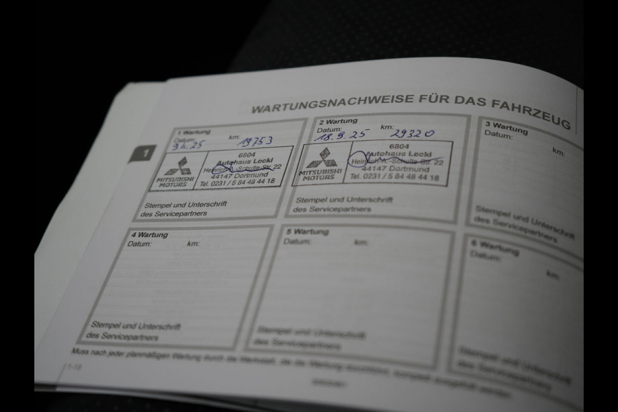 Mitsubishi Eclipse Cross 2.4 Black Edition Plug In Hybrid 188pk Dealer O.H. PHEV | Trekhaak Afn. | 360 Camera | Adaptive Cruise | Sportstoelen & Stuur Verwarmd | Navigatie Via TomTom | Apple Carplay | Keyless | Blis | DAB |