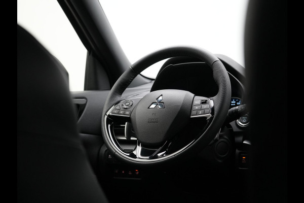 Mitsubishi Eclipse Cross 2.4 Black Edition Plug In Hybrid 188pk Dealer O.H. PHEV | Trekhaak Afn. | 360 Camera | Adaptive Cruise | Sportstoelen & Stuur Verwarmd | Navigatie Via TomTom | Apple Carplay | Keyless | Blis | DAB |