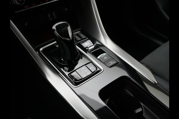 Mitsubishi Eclipse Cross 2.4 Black Edition Plug In Hybrid 188pk Dealer O.H. PHEV | Trekhaak Afn. | 360 Camera | Adaptive Cruise | Sportstoelen & Stuur Verwarmd | Navigatie Via TomTom | Apple Carplay | Keyless | Blis | DAB |