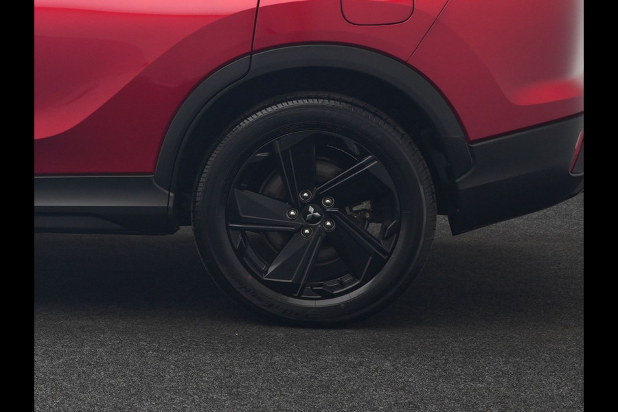 Mitsubishi Eclipse Cross 2.4 Black Edition Plug In Hybrid 188pk Dealer O.H. PHEV | Trekhaak Afn. | 360 Camera | Adaptive Cruise | Sportstoelen & Stuur Verwarmd | Navigatie Via TomTom | Apple Carplay | Keyless | Blis | DAB |