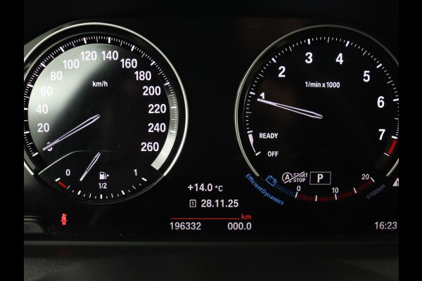 BMW 1-serie 118i Sport Line | Adaptive cruise | Sportstoelen | Camera | Navigatie | Full LED | Park Assist | Climate control | Bluetooth