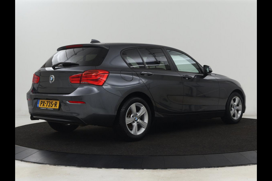 BMW 1-serie 118i Sport Line | Adaptive cruise | Sportstoelen | Camera | Navigatie | Full LED | Park Assist | Climate control | Bluetooth