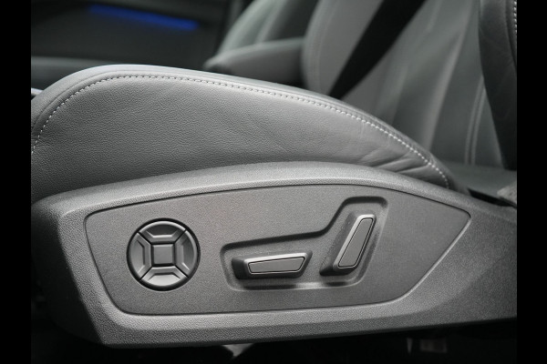 Audi Q4 e-tron 50 quattro S edition 77 kWh 299pk | Trekhaak Af Fabriek | Panodak | Adaptive Cruise | Head Up | Sonos Audio | Camera | Lederen Sportstoelen Memory & Verwarmd | Virtual | Navigatie | Keyless | 21"L.M |