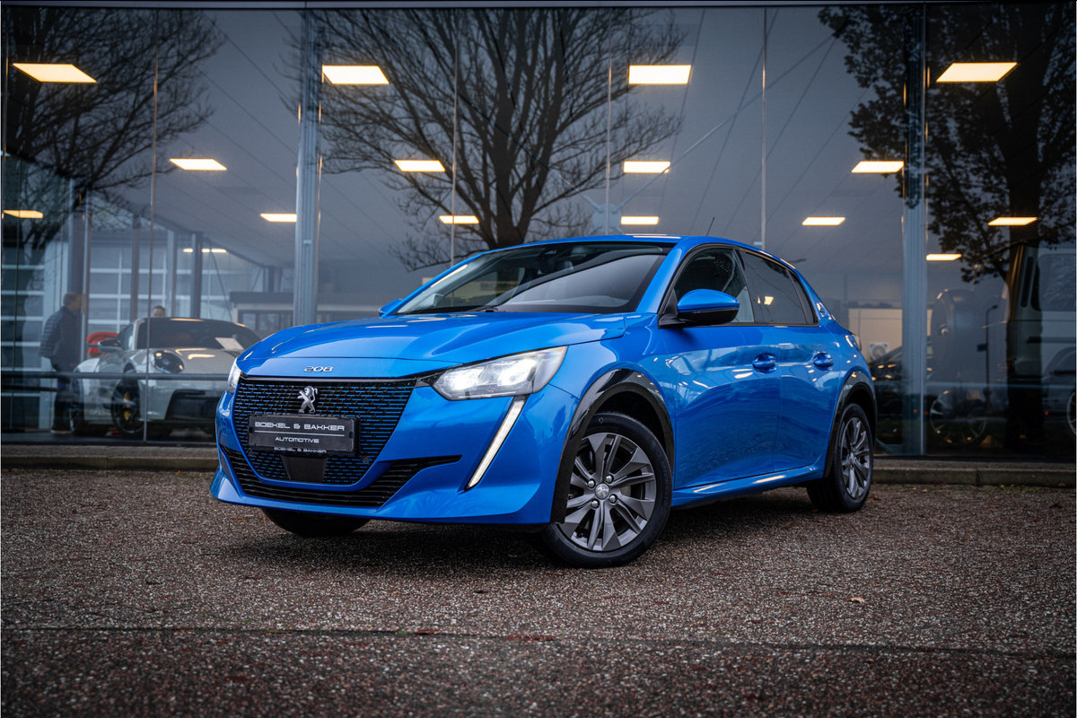 Peugeot e-208 EV Blue Lease Allure 50 kWh ** Camera ** Stoelverwarming ** Rijbereik tot 340km (WLTP)