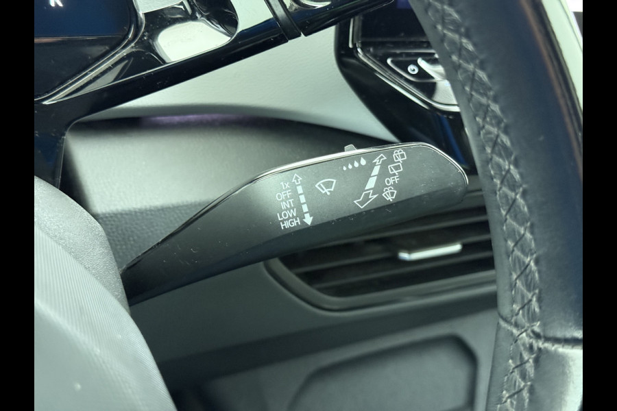 Volkswagen ID.3 First Plus 58kWh SOH 92% Navi-Pro Adap.Cruise Camera Ecc Apple Carplay Android Auto Stoel+Stuur verwarming Lmv 19" Stoelverwarming Matrix led Privacy Glas Keyless Rijstrooksensor 1e Eigenaar Origineel Nederlandse Auto