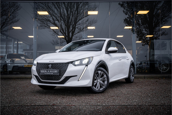 Peugeot e-208 EV Allure 50 kWh ** Camera ** Stoelverwarming ** Rijbereik tot 340km (WLTP)