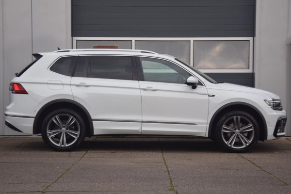 Volkswagen Tiguan Allspace 1.5 TSI Highline Business R LEDEREN BEKLEDING/PANORAMADAK/VERWARMDE VOORSTOELEN