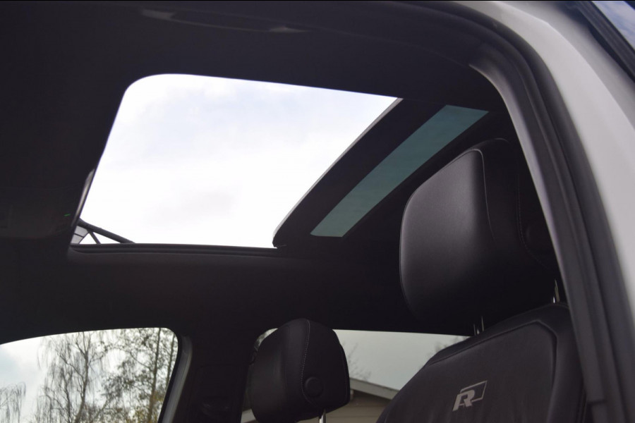 Volkswagen Tiguan Allspace 1.5 TSI Highline Business R LEDEREN BEKLEDING/PANORAMADAK/VERWARMDE VOORSTOELEN