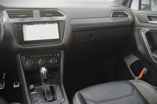 Volkswagen Tiguan Allspace 1.5 TSI Highline Business R LEDEREN BEKLEDING/PANORAMADAK/VERWARMDE VOORSTOELEN