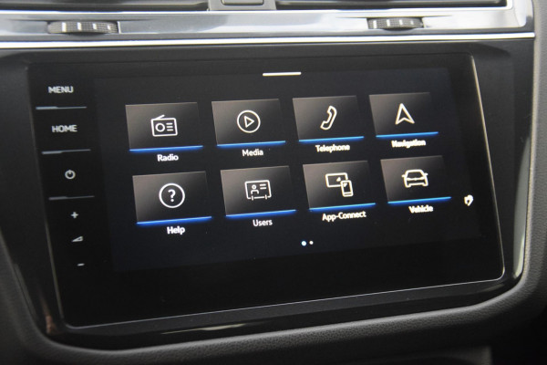 Volkswagen Tiguan Allspace 1.5 TSI Highline Business R LEDEREN BEKLEDING/PANORAMADAK/VERWARMDE VOORSTOELEN