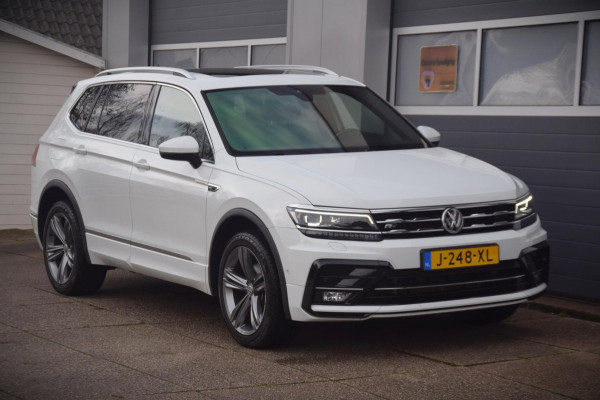 Volkswagen Tiguan Allspace 1.5 TSI Highline Business R LEDEREN BEKLEDING/PANORAMADAK/VERWARMDE VOORSTOELEN