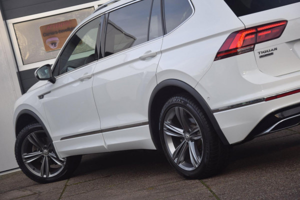 Volkswagen Tiguan Allspace 1.5 TSI Highline Business R LEDEREN BEKLEDING/PANORAMADAK/VERWARMDE VOORSTOELEN