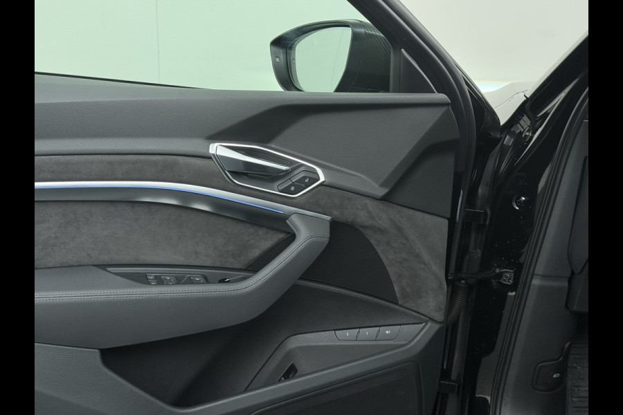 Audi e-tron 55 Quattro Advanced 95kWh SOH 92% Trekhaak Leder+Memory Apple Carplay Android Auto Navi Ecc Stoelverwarming Cruise Control Pdc Lmv 21" Elek.Stoelen Elek.Achterklep Led Contourstoelen Comfortsleutel Keyless Origineel Nederlandse Auto Nieuwprijs  €97.748,-