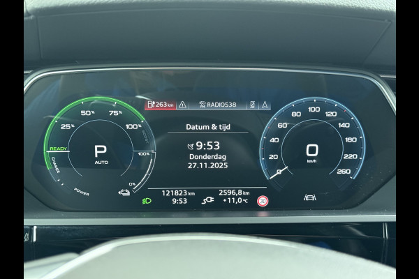Audi e-tron 55 Quattro Advanced 95kWh SOH 92% Trekhaak Leder+Memory Apple Carplay Android Auto Navi Ecc Stoelverwarming Cruise Control Pdc Lmv 21" Elek.Stoelen Elek.Achterklep Led Contourstoelen Comfortsleutel Keyless Origineel Nederlandse Auto Nieuwprijs  €97.748,-