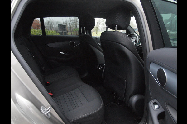 Mercedes-Benz EQC 400 4MATIC Business Solution 80 kWh | Camera | Apple Carplay | Cruise Control | Sfeerverlichting |