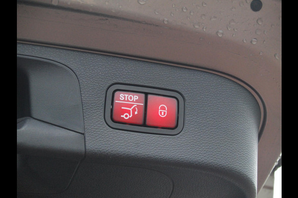 Mercedes-Benz EQC 400 4MATIC Business Solution 80 kWh | Camera | Apple Carplay | Cruise Control | Sfeerverlichting |