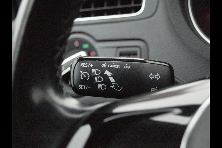 Volkswagen Polo 1.0 BlueMotion Edition | Apple Carplay | Cruise Control | Parkeersensoren | NL-Auto |