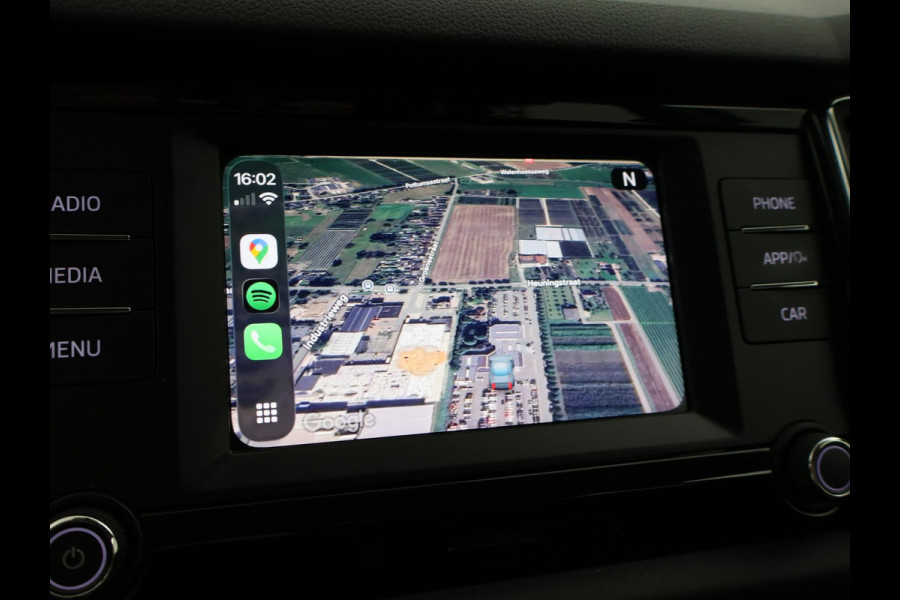 Škoda Kodiaq 1.5 TSI 150 PK DSG 7-PERSOONS + TREKHAAK | APPLE CARPLAY | STUUR / STOELVERWARMING