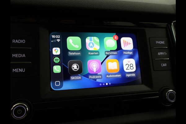 Škoda Kodiaq 1.5 TSI 150 PK DSG 7-PERSOONS + TREKHAAK | APPLE CARPLAY | STUUR / STOELVERWARMING