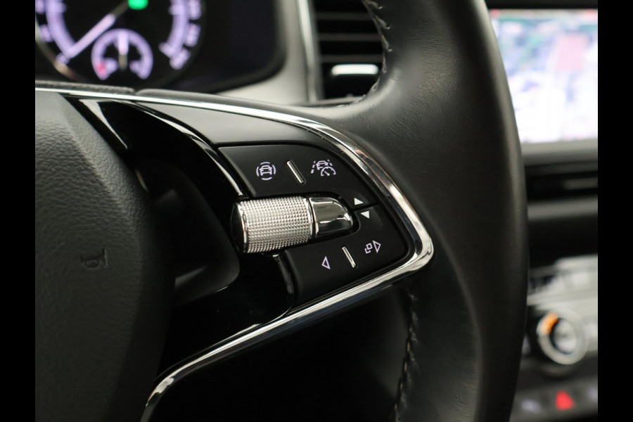 Škoda Kodiaq 1.5 TSI 150 PK DSG 7-PERSOONS + TREKHAAK | APPLE CARPLAY | STUUR / STOELVERWARMING