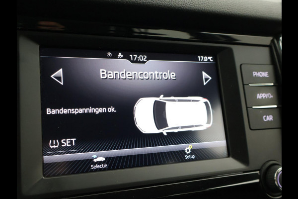 Škoda Kodiaq 1.5 TSI 150 PK DSG 7-PERSOONS + TREKHAAK | APPLE CARPLAY | STUUR / STOELVERWARMING