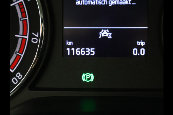 Škoda Kodiaq 1.5 TSI 150 PK DSG 7-PERSOONS + TREKHAAK | APPLE CARPLAY | STUUR / STOELVERWARMING