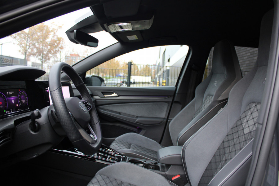 Volkswagen Golf 1.5 eTSI R-Line Business | CAMERA | SFEER | ACC | 18 INCH | CARPLAY |