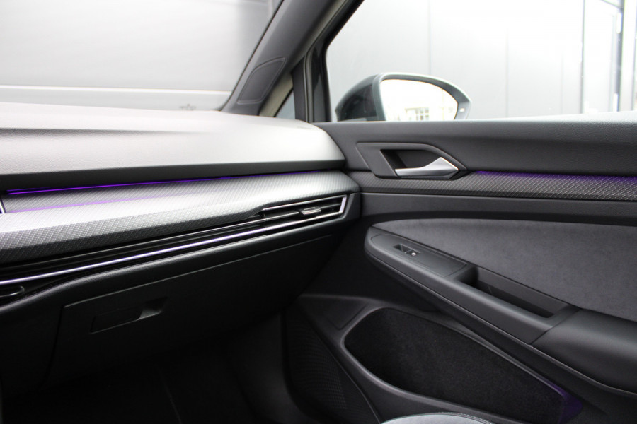 Volkswagen Golf 1.5 eTSI R-Line Business | CAMERA | SFEER | ACC | 18 INCH | CARPLAY |