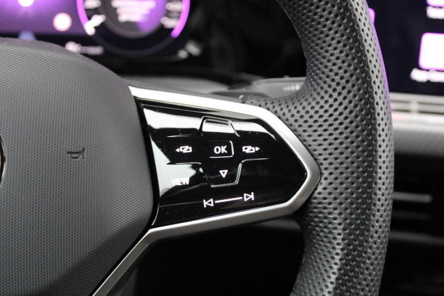 Volkswagen Golf 1.5 eTSI R-Line Business | CAMERA | SFEER | ACC | 18 INCH | CARPLAY |