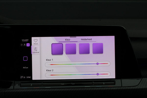 Volkswagen Golf 1.5 eTSI R-Line Business | CAMERA | SFEER | ACC | 18 INCH | CARPLAY |