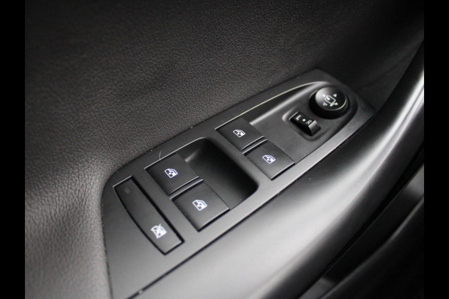 Opel Astra 1.4 Innovation | NAVIGATIE | ACHTERUITRIJCAMERA |