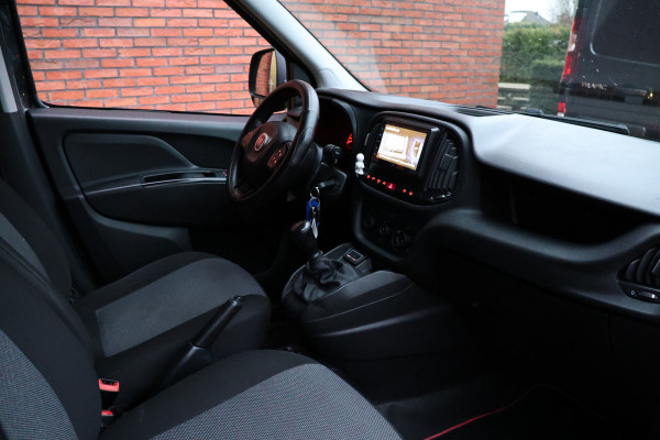 Fiat Doblò Cargo 1.3 MJ L2H1 Maxi | CarPlay | Android Auto | Trekhaak | Airco | Sport velgen | MF Stuur | Nieuwe APK | NL Auto