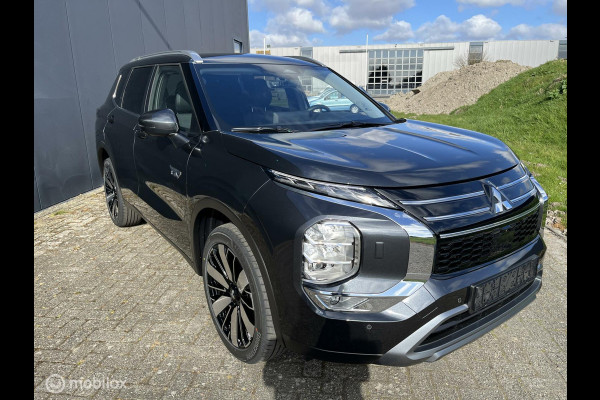 Mitsubishi Outlander 2.4 PHEV First Edition