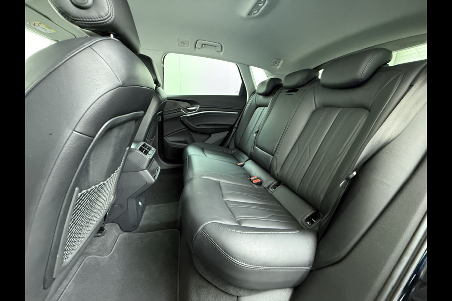 Audi e-tron 55 Quattro Edition 95kWh SOH 93% Leder Trekhaak Navi Ecc Cruise Control Pdc Elek.Achterklep Stoelverwarming Lmv 20" Led DAB 1e Eigenaar Origineel Nederlandse Auto