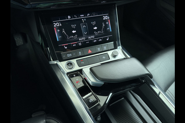 Audi e-tron 55 Quattro Edition 95kWh SOH 93% Leder Trekhaak Navi Ecc Cruise Control Pdc Elek.Achterklep Stoelverwarming Lmv 20" Led DAB 1e Eigenaar Origineel Nederlandse Auto