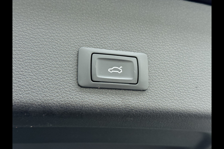 Audi e-tron 55 Quattro Edition 95kWh SOH 93% Leder Trekhaak Navi Ecc Cruise Control Pdc Elek.Achterklep Stoelverwarming Lmv 20" Led DAB 1e Eigenaar Origineel Nederlandse Auto