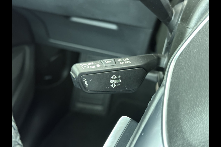 Audi e-tron 55 Quattro Edition 95kWh SOH 93% Leder Trekhaak Navi Ecc Cruise Control Pdc Elek.Achterklep Stoelverwarming Lmv 20" Led DAB 1e Eigenaar Origineel Nederlandse Auto