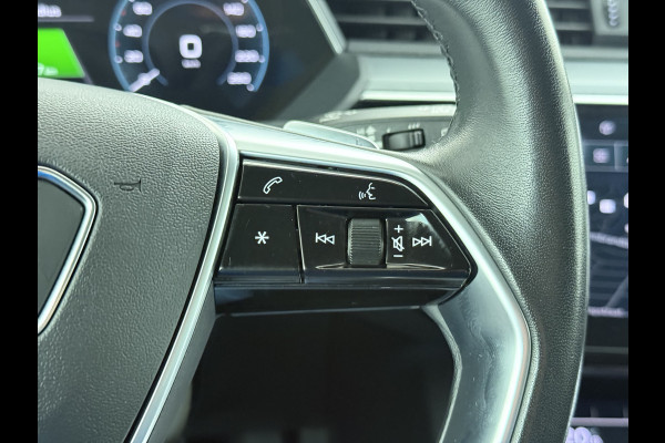 Audi e-tron 55 Quattro Edition 95kWh SOH 93% Leder Trekhaak Navi Ecc Cruise Control Pdc Elek.Achterklep Stoelverwarming Lmv 20" Led DAB 1e Eigenaar Origineel Nederlandse Auto
