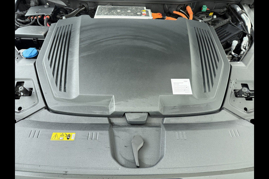 Audi e-tron 55 Quattro Edition 95kWh SOH 93% Leder Trekhaak Navi Ecc Cruise Control Pdc Elek.Achterklep Stoelverwarming Lmv 20" Led DAB 1e Eigenaar Origineel Nederlandse Auto