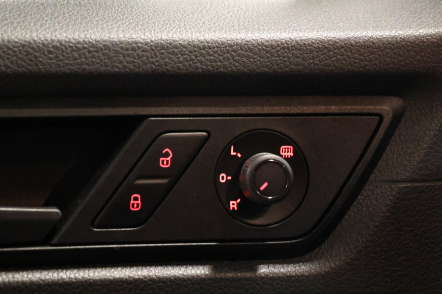 Volkswagen Caddy 2.0 TDI 150 PK L2H1 DSG Maxi Highline | BTW / BPM Vrij | Marge | Bi-Xenon | Camera | Stoelverwarming | CarPlay | PDC V+A | MF Stuur | Cruise control