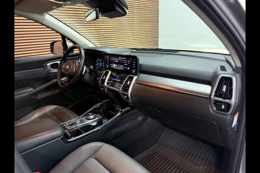 Kia Sorento 1.6 T-GDI Hybrid DynamicLine 7p. | Adaptive Cruise | Trekhaak | 19' inch | Leer | Navigatie