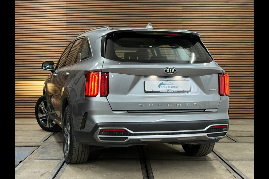 Kia Sorento 1.6 T-GDI Hybrid DynamicLine 7p. | Adaptive Cruise | Trekhaak | 19' inch | Leer | Navigatie