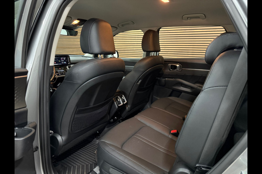 Kia Sorento 1.6 T-GDI Hybrid DynamicLine 7p. | Adaptive Cruise | Trekhaak | 19' inch | Leer | Navigatie