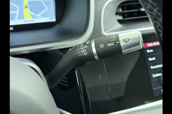 Jaguar I-PACE EV400 S AWD 90kWh Leder+Memory Panoramadak Camera Meridian®-Audio Stoelverwarming Navi Ecc Apple Carplay Android Auto Cruise Con Elek.Voorstoelen Voorruitverwarming DAB+ Led Verkeersbord detectie Rijstrooksensor Wifi Origineel Nederlandse Auto