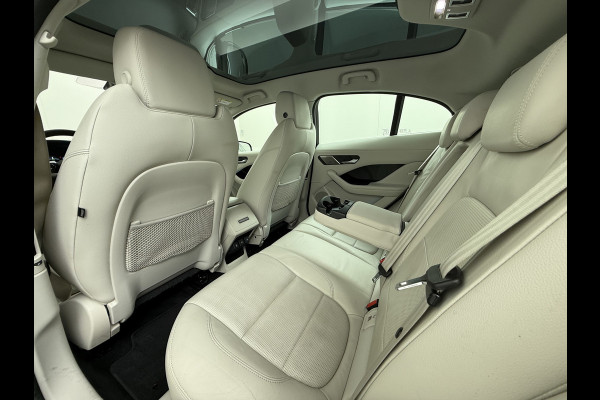Jaguar I-PACE EV400 S AWD 90kWh Leder+Memory Panoramadak Camera Meridian®-Audio Stoelverwarming Navi Ecc Apple Carplay Android Auto Cruise Con Elek.Voorstoelen Voorruitverwarming DAB+ Led Verkeersbord detectie Rijstrooksensor Wifi Origineel Nederlandse Auto